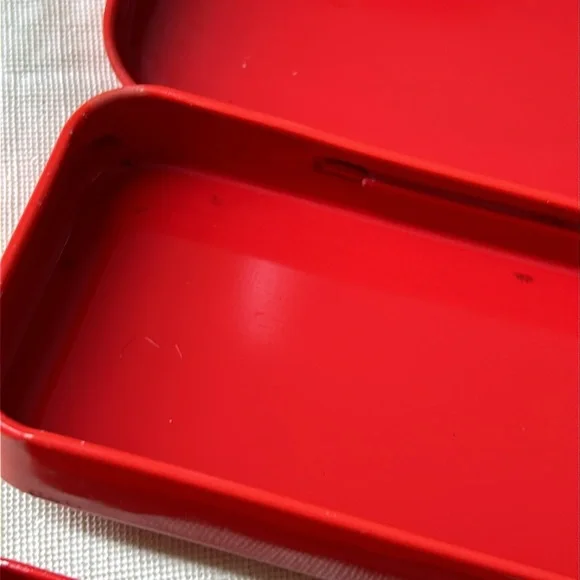 🖤1994 Hello Kitty Metal Pencil Case by Sanrio - Picture 13 of 16